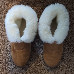 Women's Cloud Nine Sheepskin and Leather Slippers